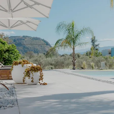 Vila Blue Topaz Two Pool And Nafplio