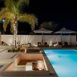 Blue Topaz Two Pool And Villa *