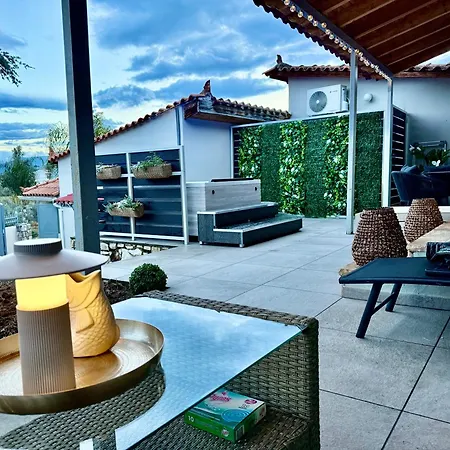 Villa Blue Topaz Two Pool And