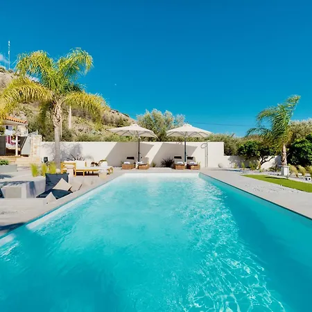 Blue Topaz Two Pool And Villa