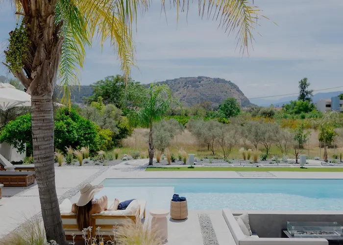 Blue Topaz Two Pool And Villa *