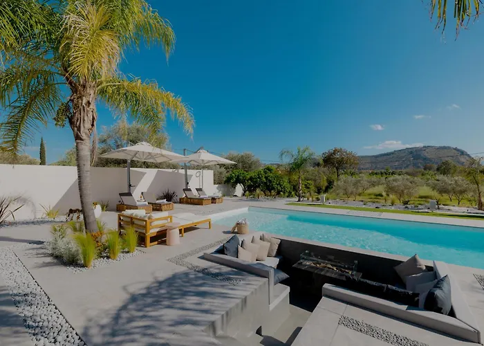 Villa Blue Topaz Two Pool And *